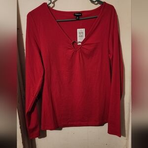 torrid Red Long Sleeve V-Neck Top with Heart Detail Size 0 (12)
